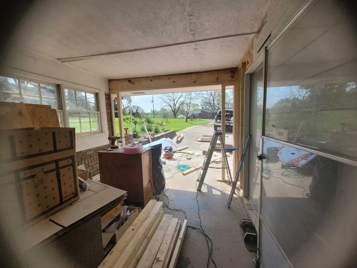 Air movers and dehumidifier for Drying & Dehumidification in Ocean Springs